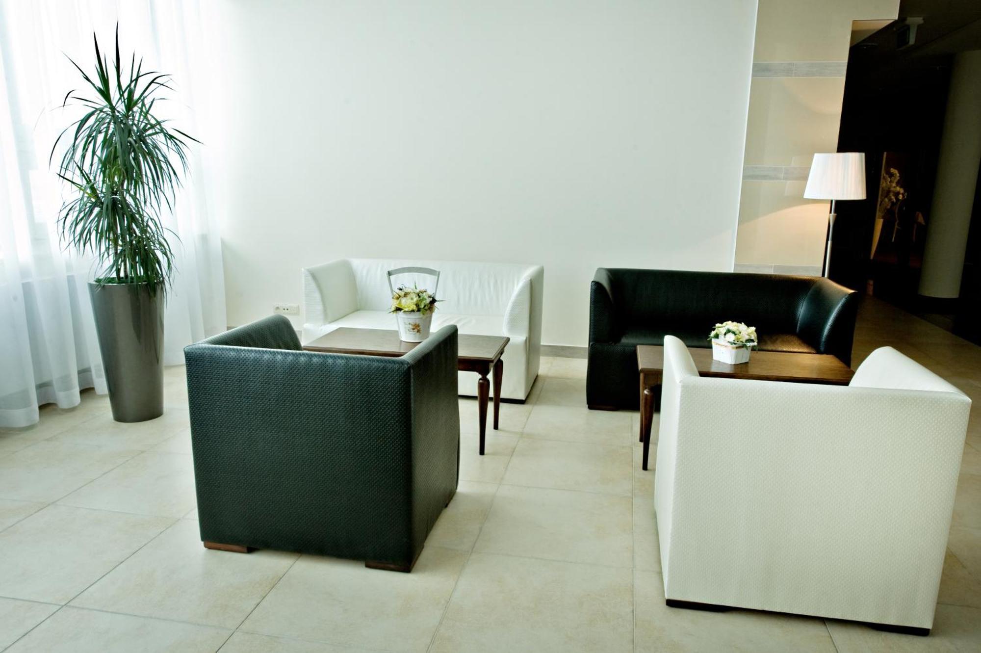 Hotel Prezydencki 3-Star رشيشوف المظهر الخارجي الصورة