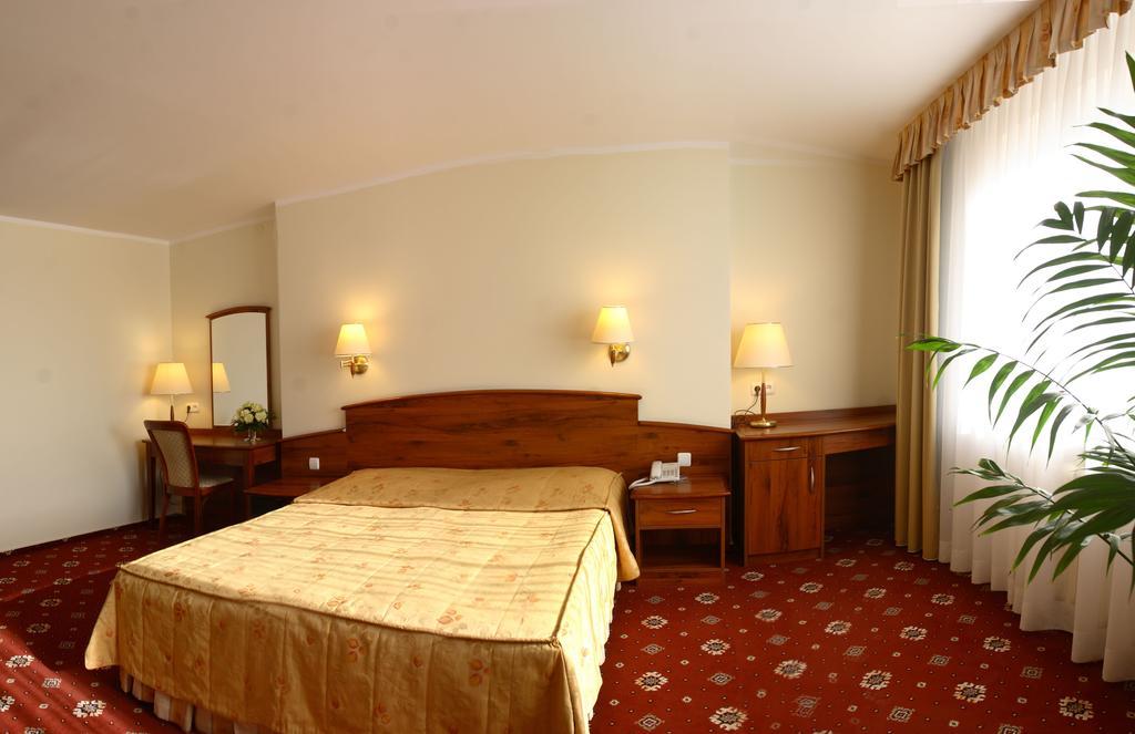 Hotel Prezydencki 3-Star رشيشوف المظهر الخارجي الصورة