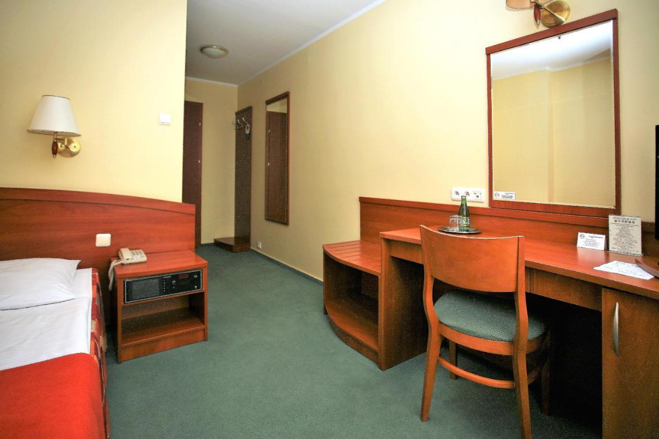 Hotel Prezydencki 3-Star رشيشوف المظهر الخارجي الصورة